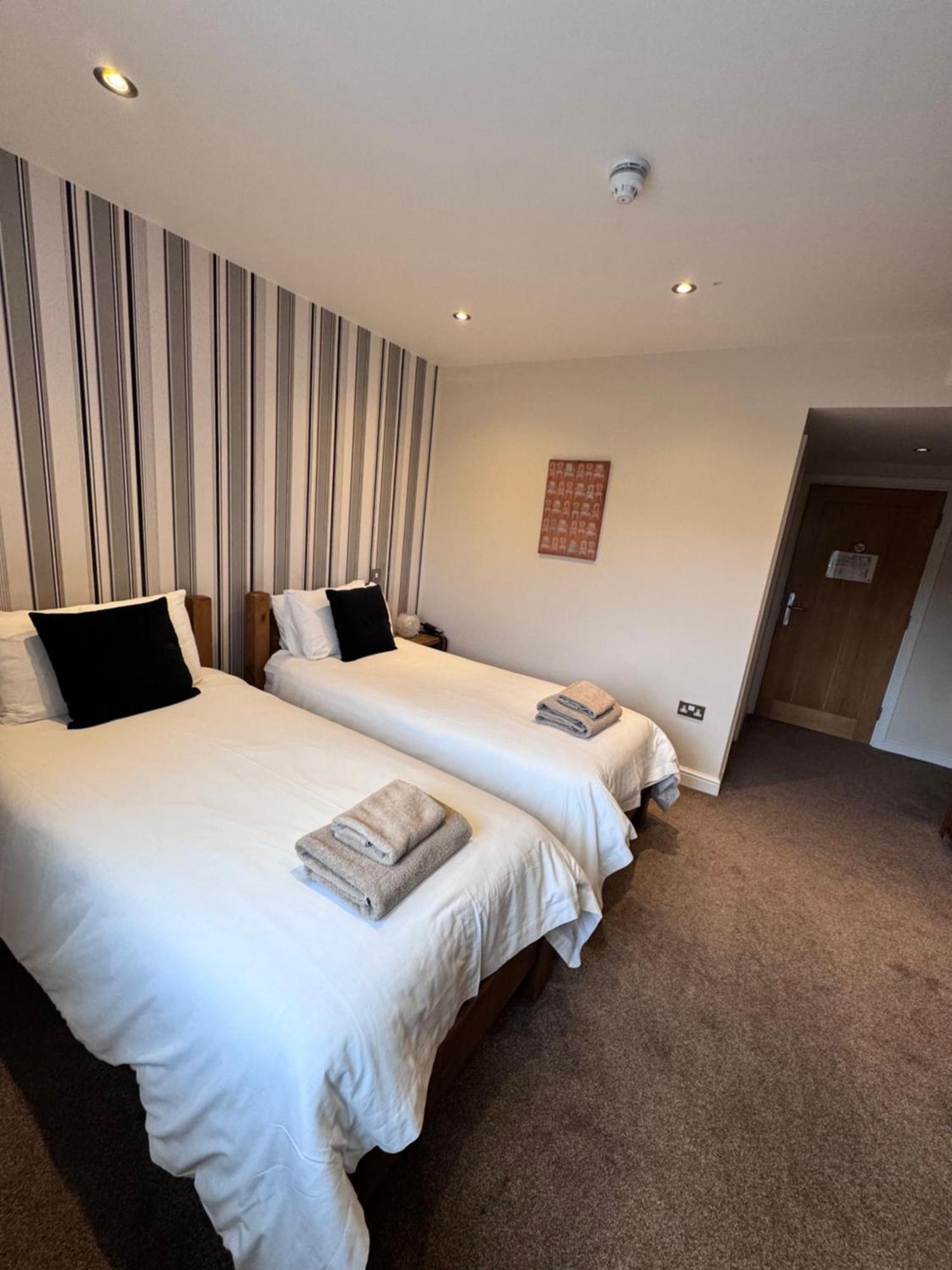 The White Hart Inn Alfreton Extérieur photo