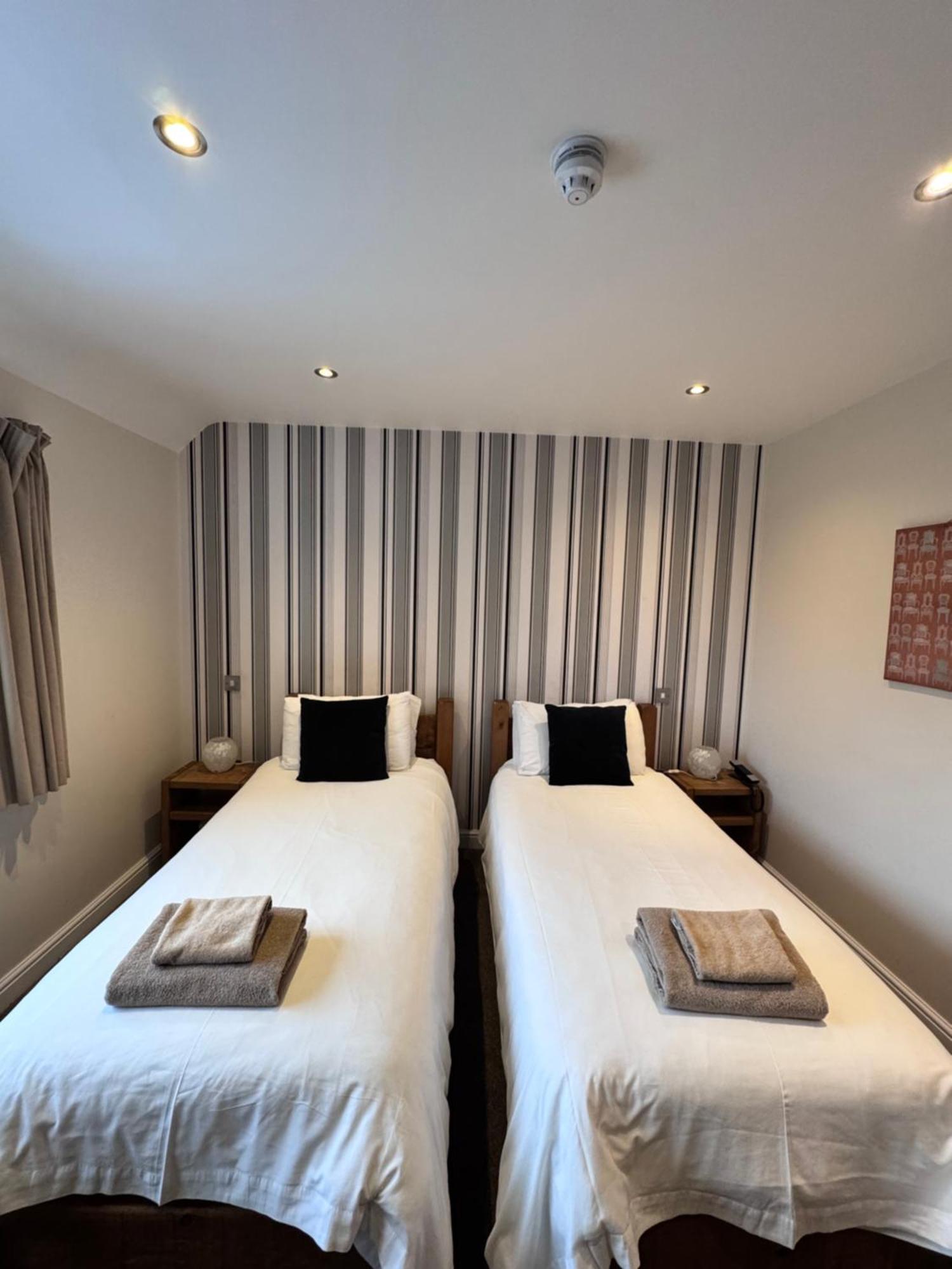 The White Hart Inn Alfreton Extérieur photo