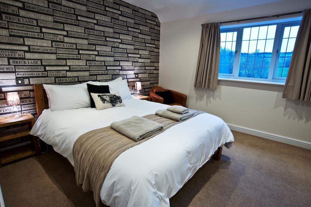 The White Hart Inn Alfreton Chambre photo